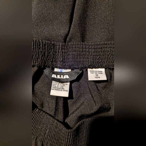 Dress Pants Women's - Picture 2 of 4